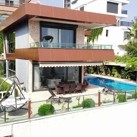 With A View And Pool Semesterbostad Alanya